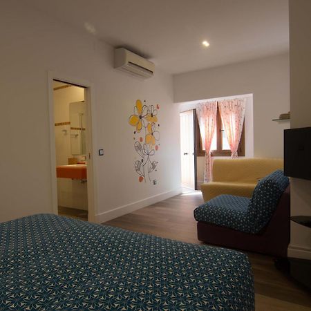 Hostal Casa Arco Iris Лос-Каньос-де-Мека Экстерьер фото