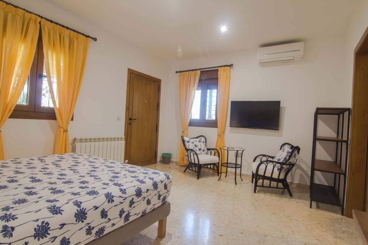 Hostal Casa Arco Iris Лос-Каньос-де-Мека Экстерьер фото