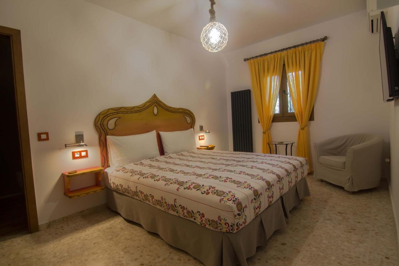 Hostal Casa Arco Iris Лос-Каньос-де-Мека Экстерьер фото