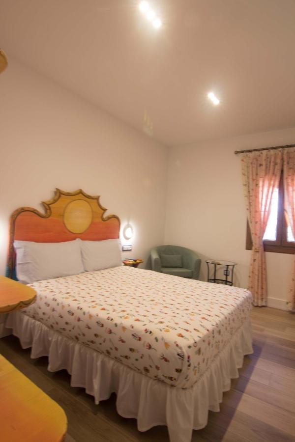 Hostal Casa Arco Iris Лос-Каньос-де-Мека Экстерьер фото