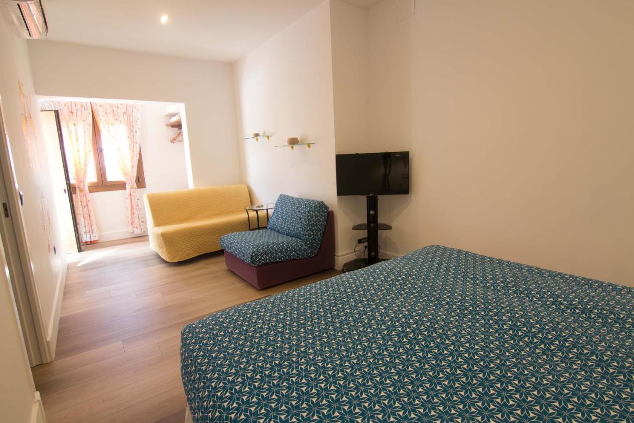 Hostal Casa Arco Iris Лос-Каньос-де-Мека Экстерьер фото