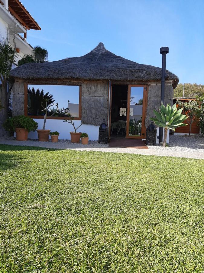 Hostal Casa Arco Iris Лос-Каньос-де-Мека Экстерьер фото
