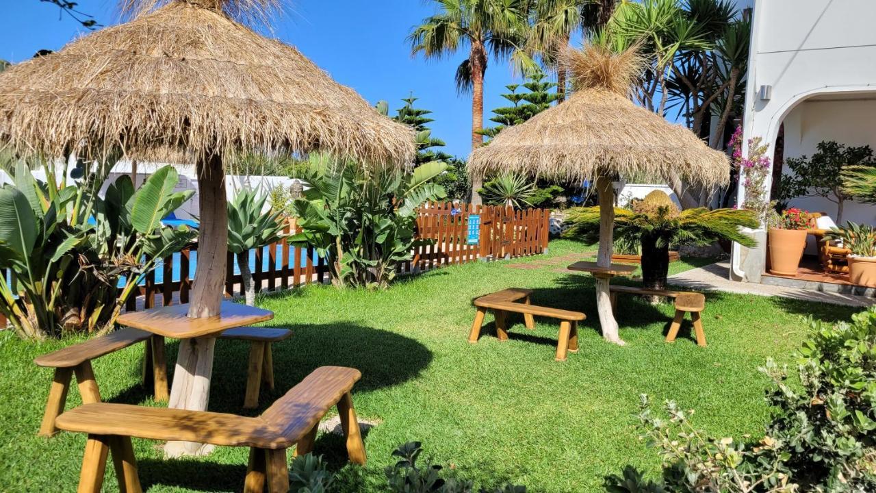 Hostal Casa Arco Iris Лос-Каньос-де-Мека Экстерьер фото