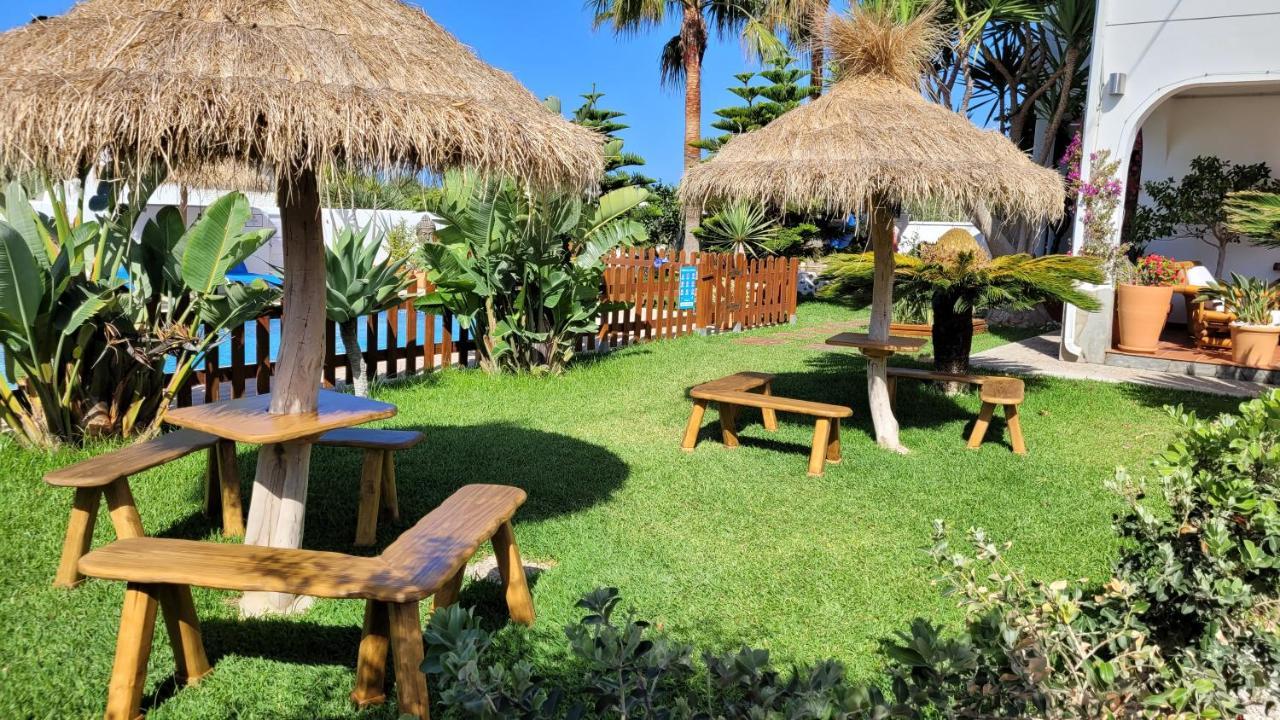 Hostal Casa Arco Iris Лос-Каньос-де-Мека Экстерьер фото